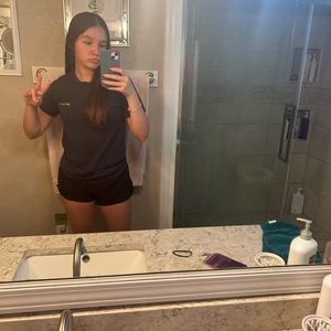 Meet your Posher, Giselle